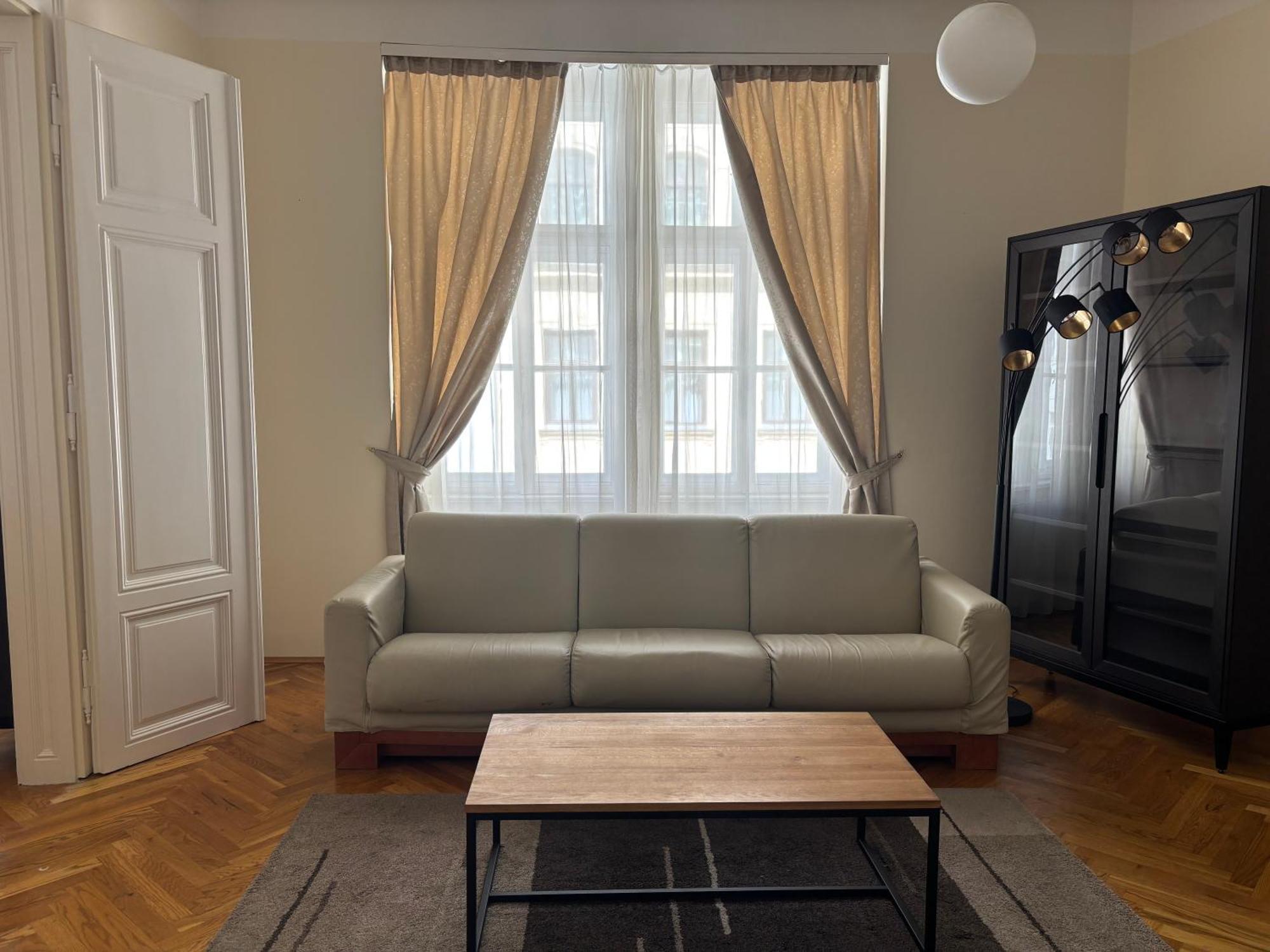 Carlton Suites Wien Ngoại thất bức ảnh